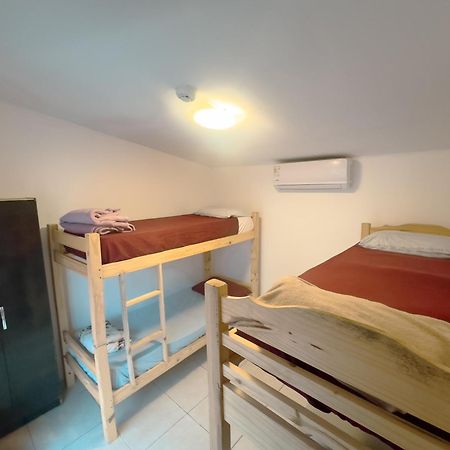 Del Barcito Hostel&Suites Punta del Este Esterno foto